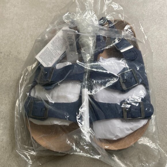 NWT Old Navy Unisex Faux-Leather Double-Buckle Sandals for Toddler - Picture 2 of 3